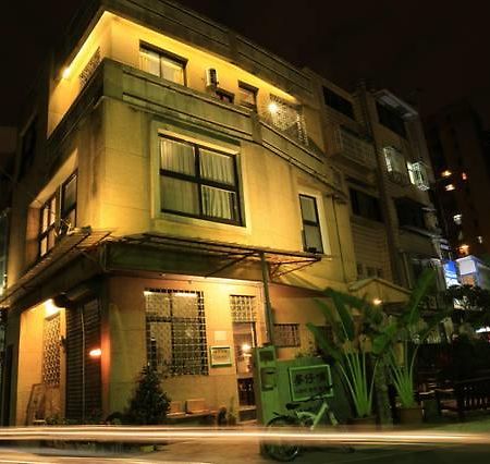 Hostel Meng Zi Bu _Dream Corner Tainan Exterior foto