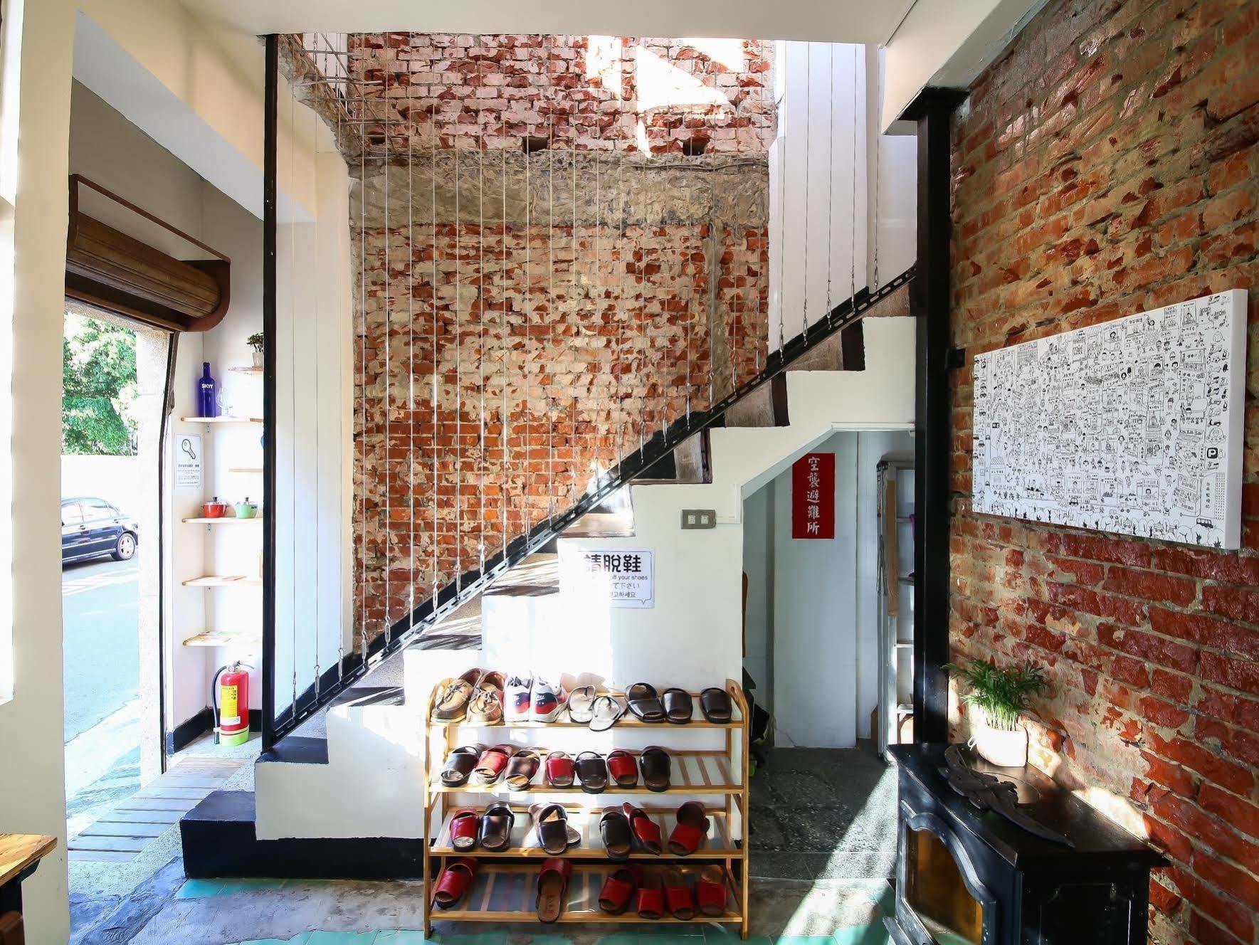 Hostel Meng Zi Bu _Dream Corner Tainan Exterior foto